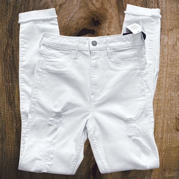 Women's Hollister White Distressed Ultra High-Rise Jean Legging 3R 26W/28L NWT - Picture 10 of 13